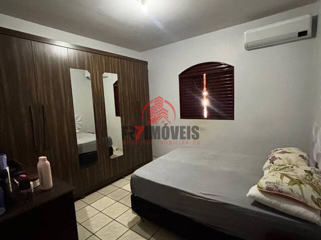 #2909 - Casa para Venda em Goiânia - GO - 3