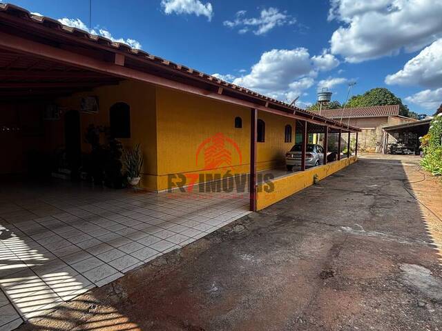 #2909 - Casa para Venda em Goiânia - GO - 2