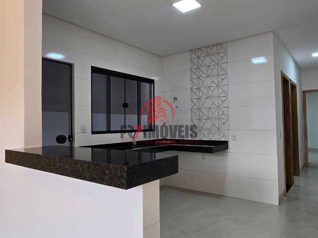 #2915 - Casa para Venda em Goiânia - GO - 2