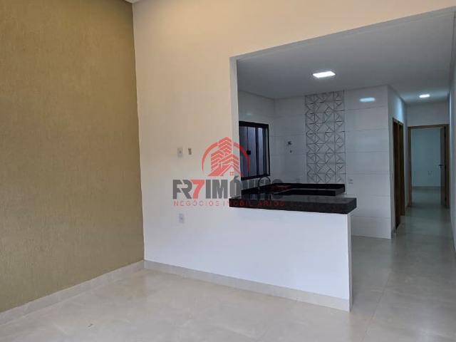 #2915 - Casa para Venda em Goiânia - GO - 3