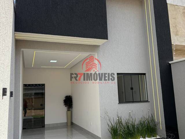 #2916 - Casa para Venda em Goiânia - GO - 1