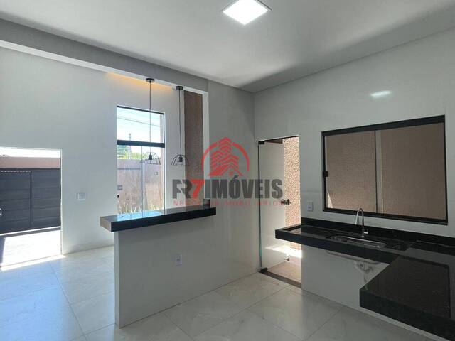 #2919 - Casa para Venda em Goiânia - GO - 3