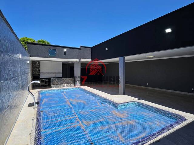 #2921 - Casa para Venda em Goiânia - GO - 1