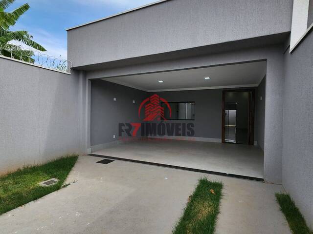 #2922 - Casa para Venda em Goiânia - GO - 1