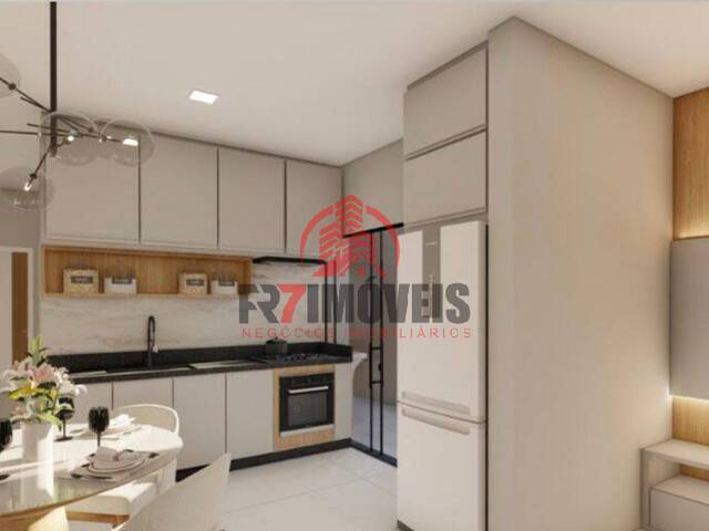 #2925 - Casa para Venda em Goiânia - GO - 3