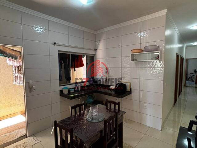 Casa para Venda em Goiânia - 4
