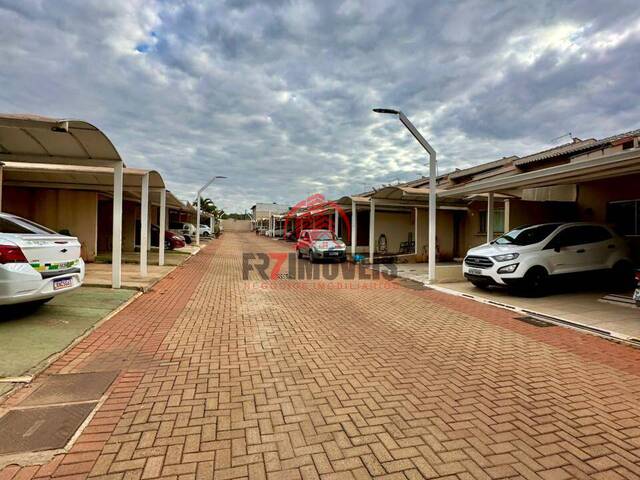 #2941 - Casa em condomínio para Venda em Goiânia - GO - 1