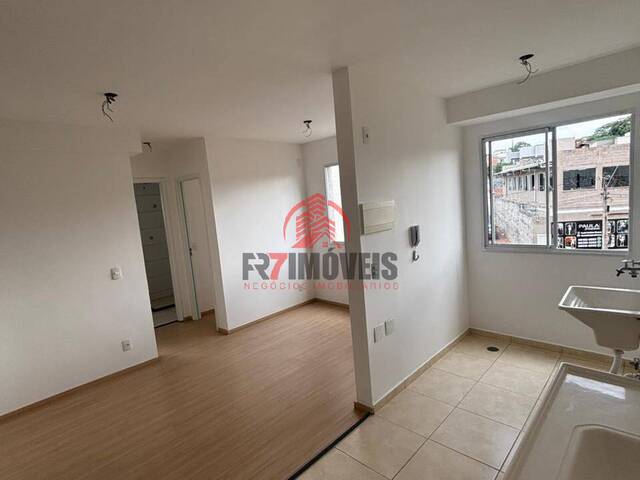 #2950 - Apartamento para Venda em Goiânia - GO - 3