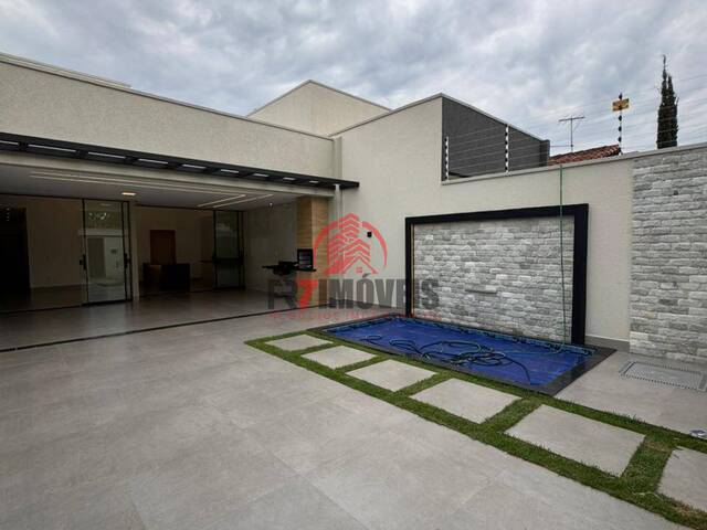 #2951 - Casa para Venda em Goiânia - GO - 1