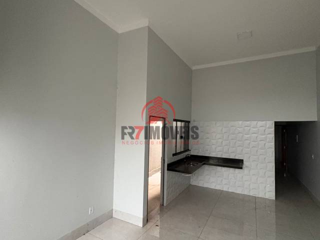 #2970 - Casa para Venda em Goiânia - GO - 2