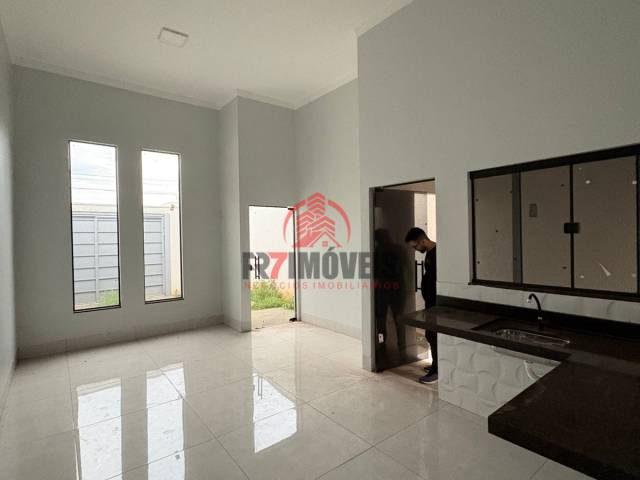 #2970 - Casa para Venda em Goiânia - GO - 3