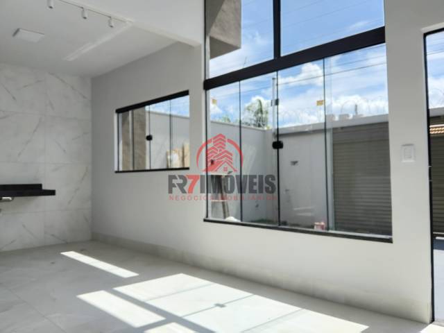 #2971 - Casa para Venda em Goiânia - GO - 3