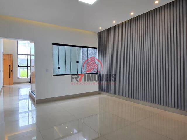 #3029 - Casa para Venda em Goiânia - GO