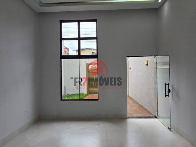 #3039 - Casa para Venda em Goiânia - GO - 3