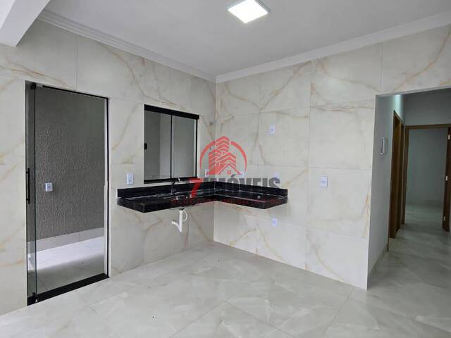 Casa para Venda em Goiânia - 5