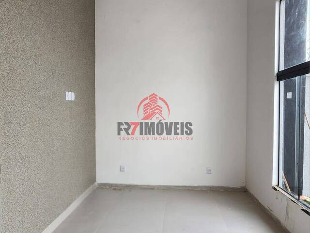 #3041 - Casa para Venda em Goiânia - GO