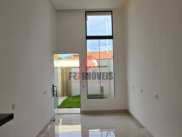 #3050 - Casa para Venda em Goiânia - GO - 2