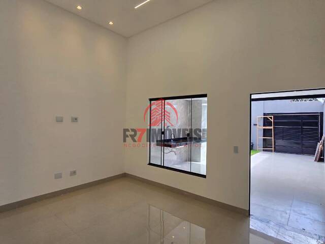 #3052 - Casa para Venda em Goiânia - GO - 3