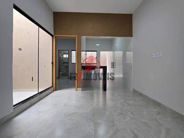 #3058 - Casa para Venda em Goiânia - GO