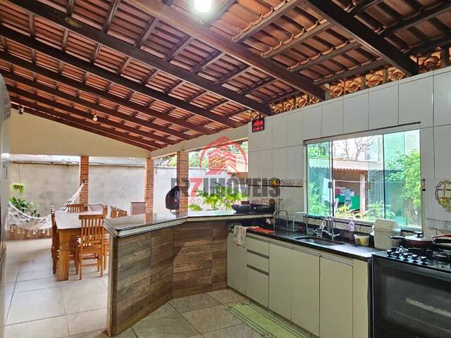 #3068 - Casa para Venda em Goiânia - GO