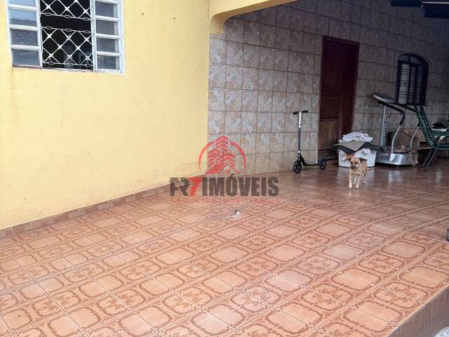 #3069 - Casa para Venda em Goiânia - GO