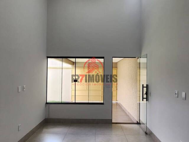 #3080 - Casa para Venda em Goiânia - GO