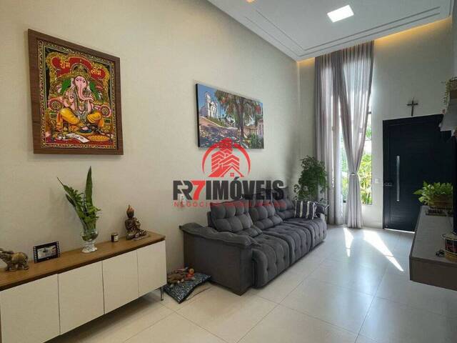 #3084 - Casa para Venda em Goiânia - GO