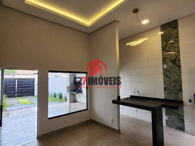 #3085 - Casa para Venda em Goiânia - GO