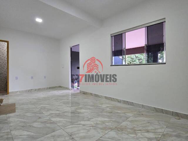 #3087 - Casa para Venda em Goiânia - GO - 3