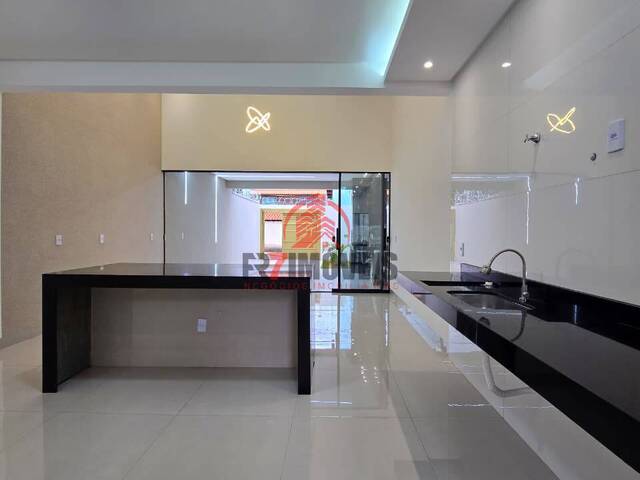 Casa para Venda em Goiânia - 5