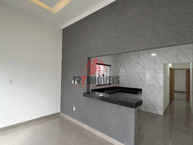 #3093 - Casa para Venda em Goiânia - GO