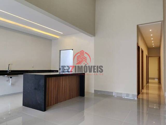 #3088 - Casa para Venda em Goiânia - GO - 3