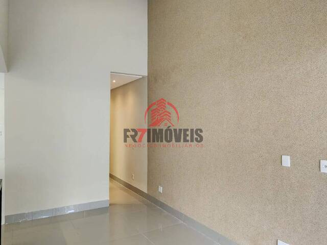 #3088 - Casa para Venda em Goiânia - GO - 2