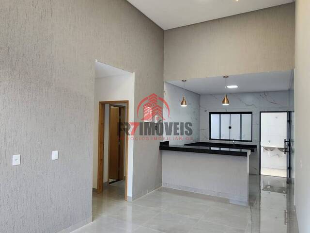 #3109 - Casa para Venda em Goiânia - GO - 3