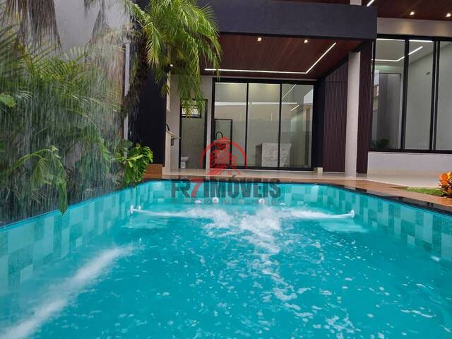 #3111 - Casa para Venda em Goiânia - GO