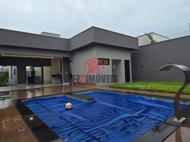 #3112 - Casa para Venda em Goiânia - GO - 2