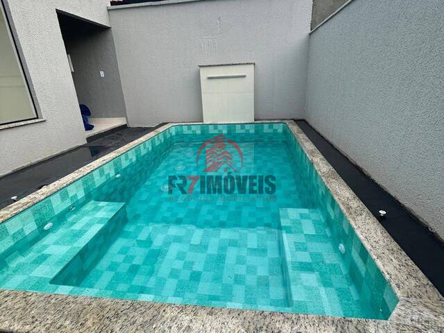 #3120 - Casa para Venda em Trindade - GO - 2