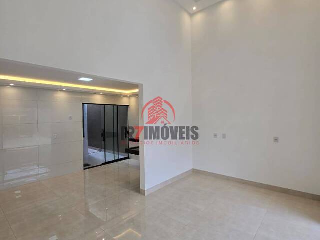 #3125 - Casa para Venda em Goiânia - GO