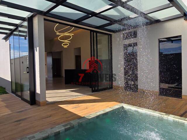 #3134 - Casa em condomínio para Venda em Goiânia - GO