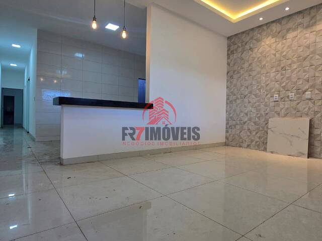 Casa para Venda em Goiânia - 4