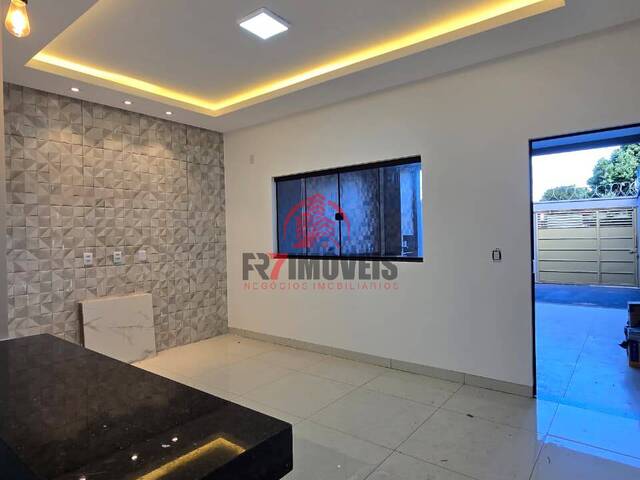 Casa para Venda em Goiânia - 2