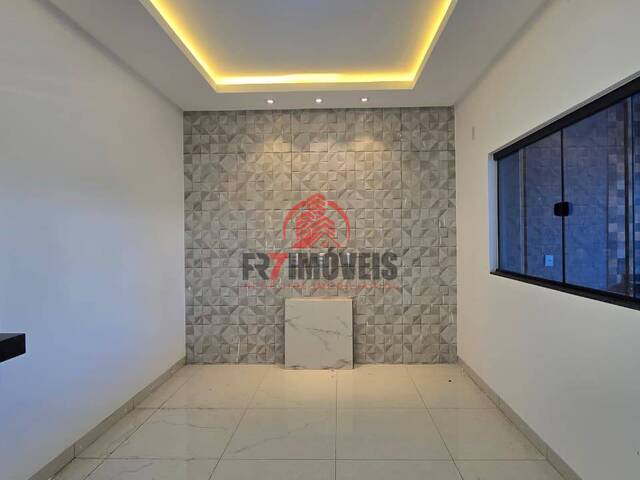 Casa para Venda em Goiânia - 3