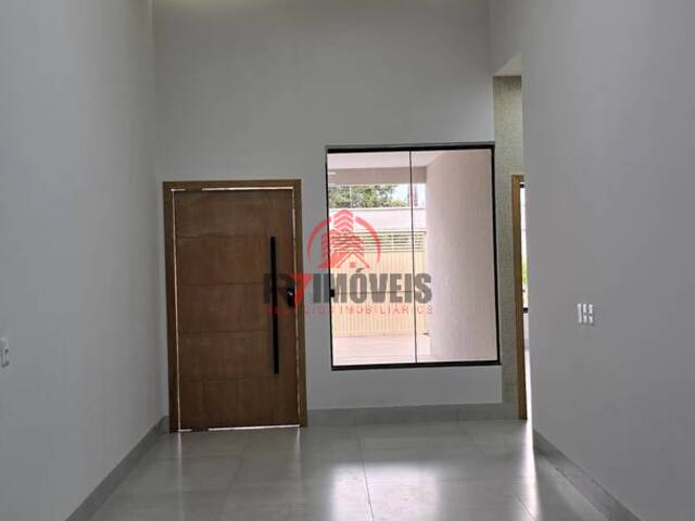 #2869 - Casa para Venda em Goiânia - GO - 3
