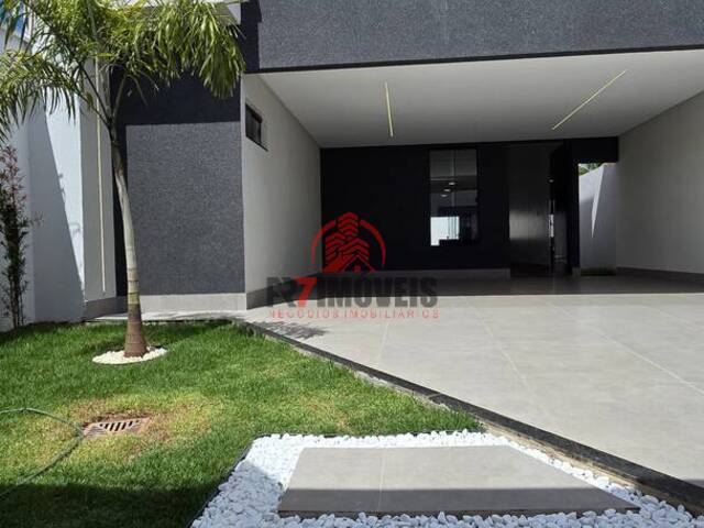 #2877 - Casa para Venda em Goiânia - GO - 2