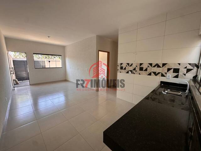 #2887 - Casa para Venda em Goiânia - GO - 3