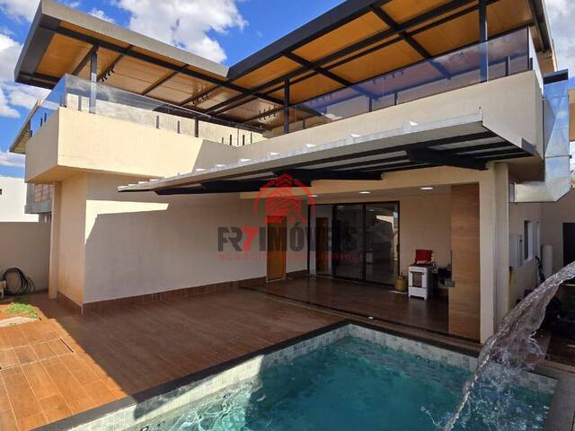 #3048 - Sobrado para Venda em Goiânia - GO - 2